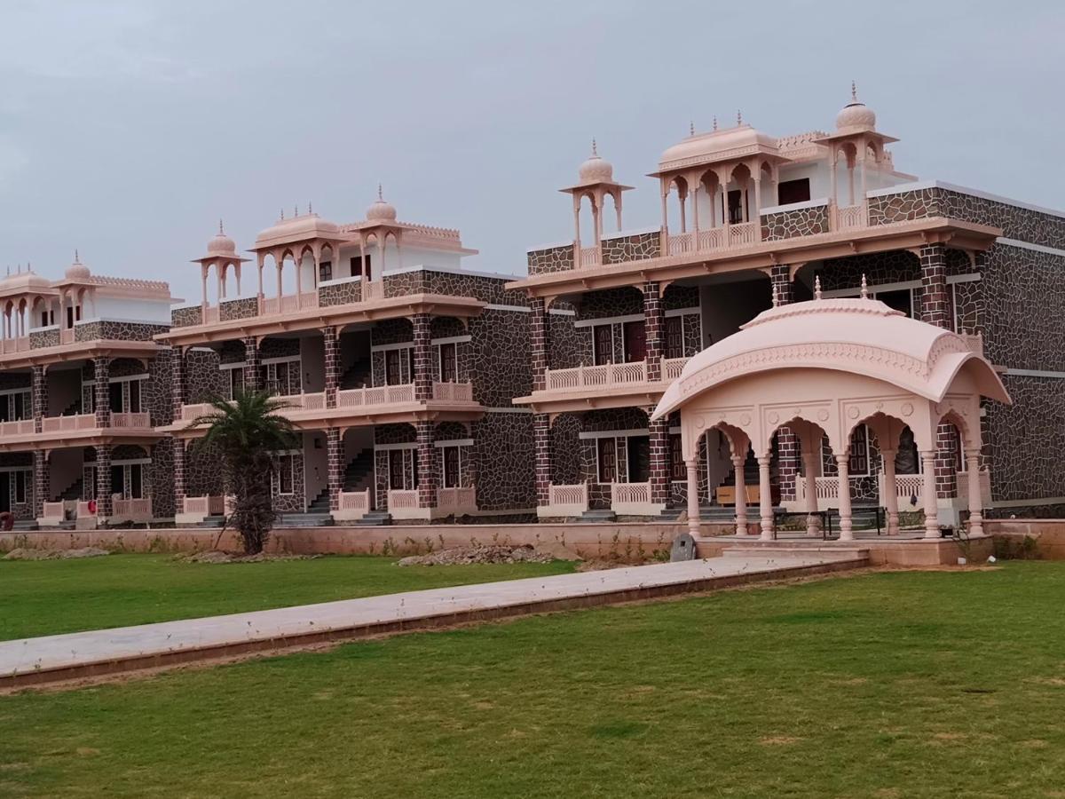 Bhanwar Singh Palace Jaipur Bagian luar foto